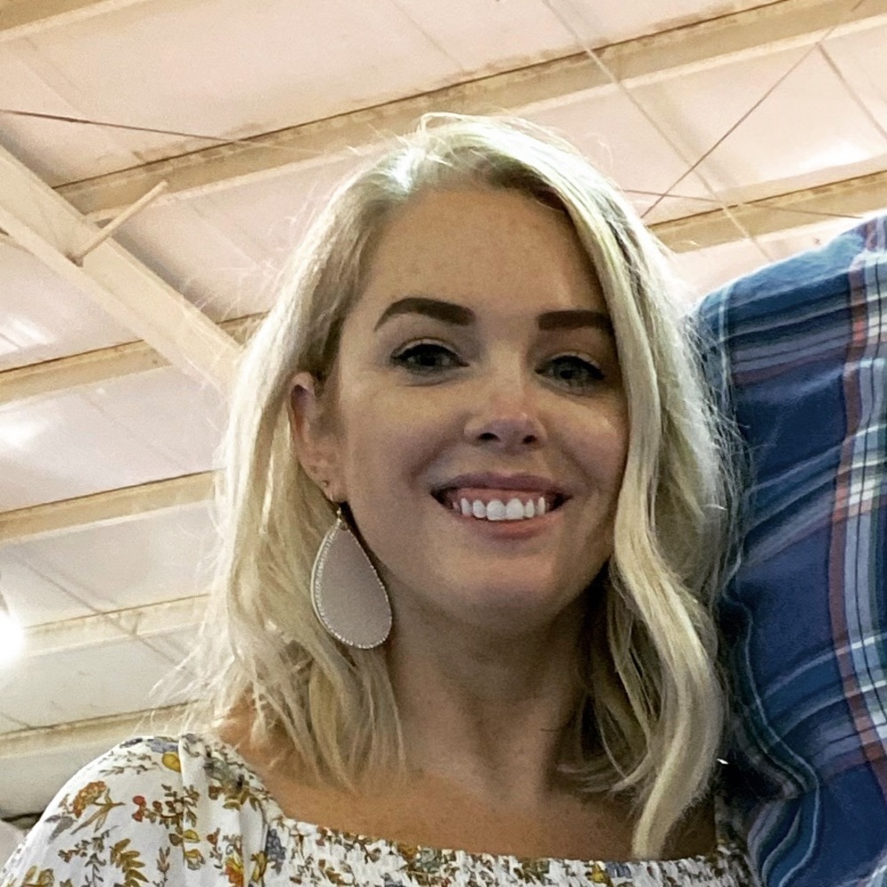 Meet your Posher, Jennifer